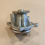 LR022688 Vandens pompa (RR L322, RR L405, RRS L494)(4.4L TdV8)